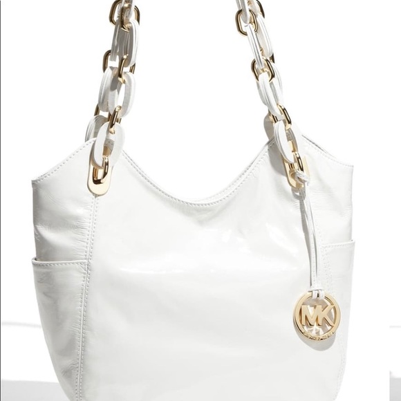 Michael Kors Handbags - Michael Kors Lilly shoulder bag